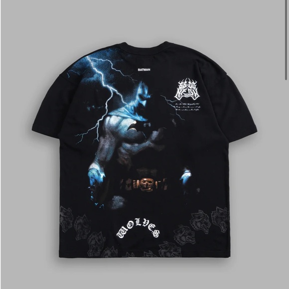 Darc Sport x DC Batman vs Joker “Side-By-Side” Tee Box Set – Medium RARE - Picture 4 of 16